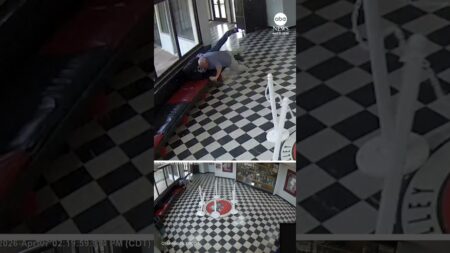 Hero principal takes down gunman at Oklahoma high school