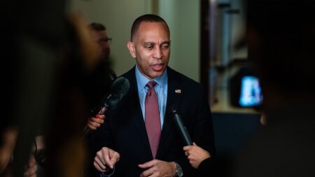 Hakeem Jeffries left scrambling after child reporter asks why voters view Democrats so negatively