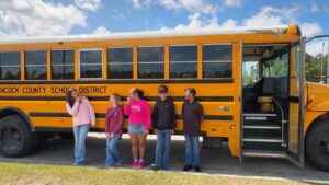 Mississippi middle schoolers stop runaway bus after driver loses consciousness from asthma attack