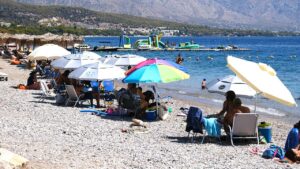 Popular tourist hot spot moves to strip beaches of sunbeds and umbrellas in tough new ban
