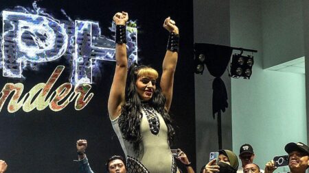 Pro wrestling champ Steph De Lander shares advice for recent wrestlers who departed WWE