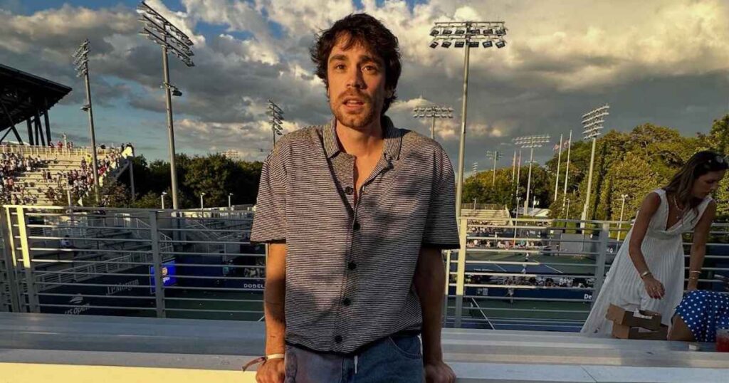 Influencer Caleb Simpson Claims He Grew Up in Religious ‘Cult With No Followers,’ Suffered Abuse Influencer Caleb Simpson Claims He Grew Up in Religious ‘Cult With No Followers,’ Suffered Abuse