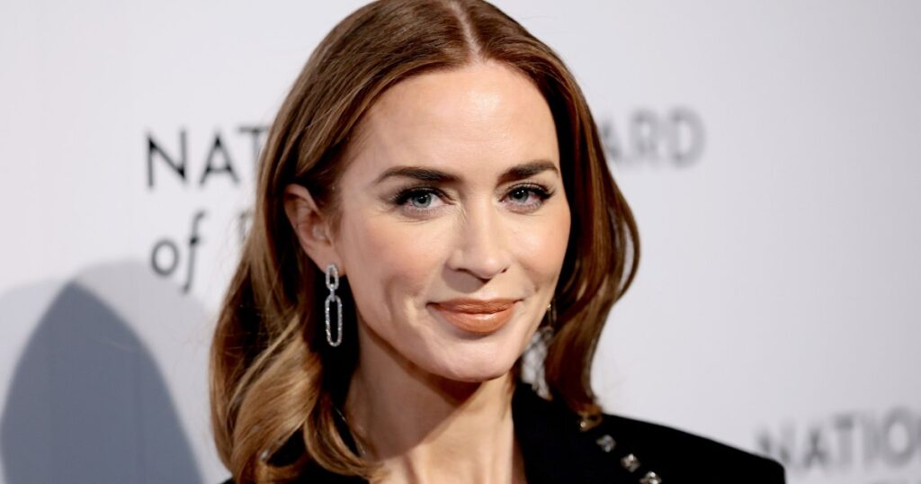 Emily Blunt’s Frizz-Free Curls Are Due to a  Hair Oil Amazon Shoppers Call ‘Amazingly Good’