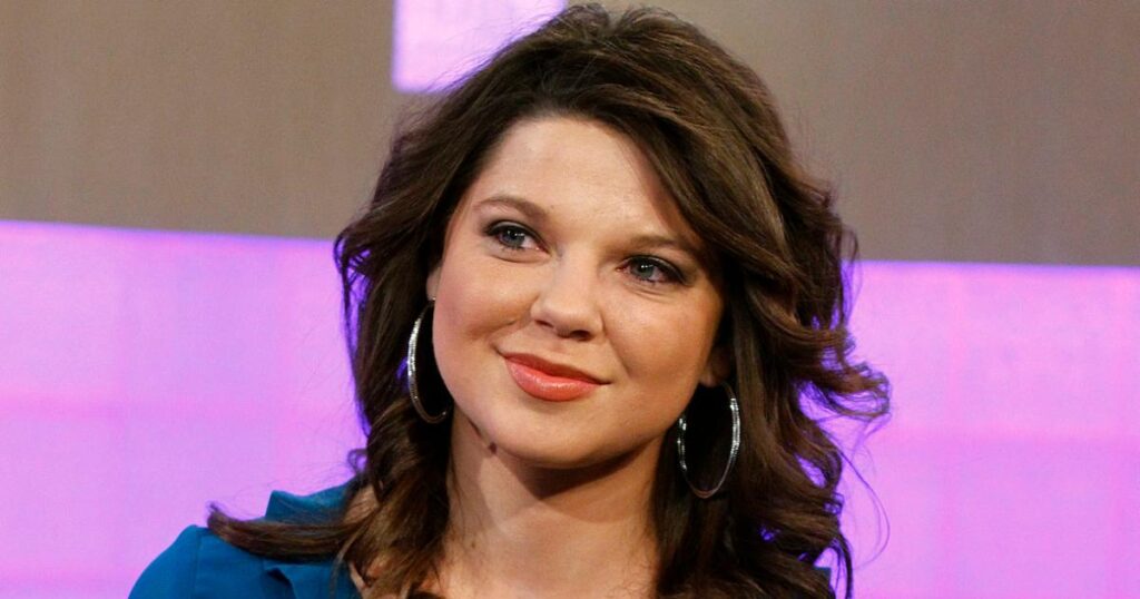 Amy Duggar Appears to Takes Aim at Kendra Duggar for Standing by Husband Joseph in Scathing Video Amy Duggar Appears to Takes Aim at Kendra Duggar for Standing by Husband Joseph in Scathing Video