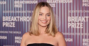 Margot Robbie’s ,000 Handbag Can Be Worn in Multiple, Clever Ways — The  Look