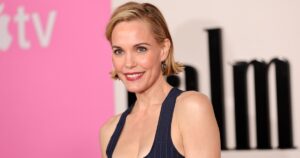 Leslie Bibb’s Elevated Pocket Jeans Are a Sign to Upgrade Your Denim — Nail the Look for Leslie Bibb’s Elevated Pocket Jeans Are a Sign to Upgrade Your Denim — Nail the Look for