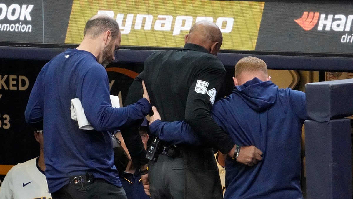 CB Bucknor leaving game