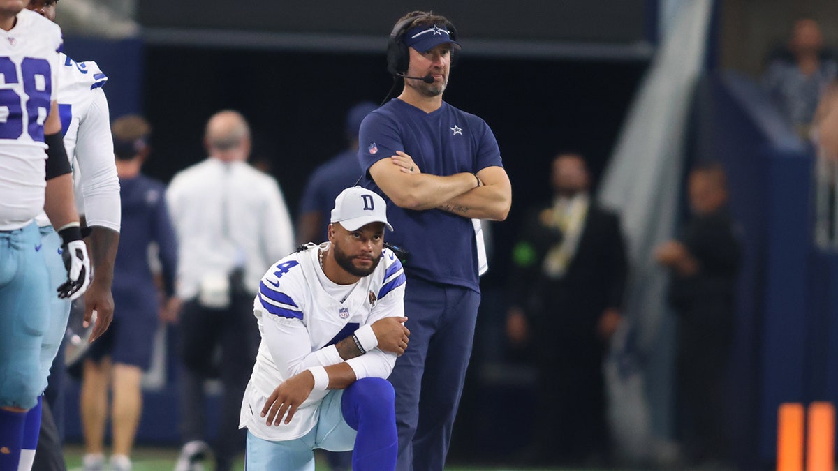 Dak Prescott and Brian Schottenheimer