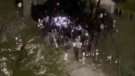 Violent mob of juveniles swarms streets, attacks officers in wild ‘teen takeover’ caught on video Violent mob of juveniles swarms streets, attacks officers in wild ‘teen takeover’ caught on video