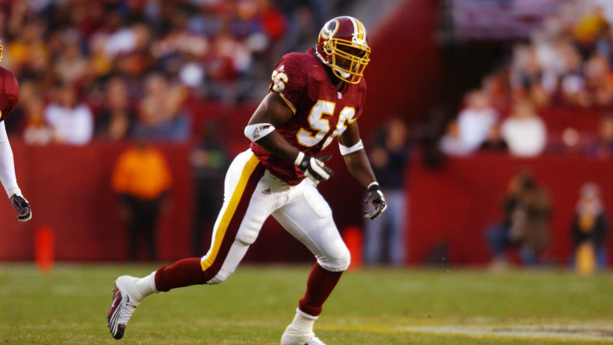 LaVar Arrington and Chris Samuels combined for nine Pro Bowls across their respective careers in Washington. DIGITAL IMAGE. Mandatory Credit: Doug Pensinger/Allsport