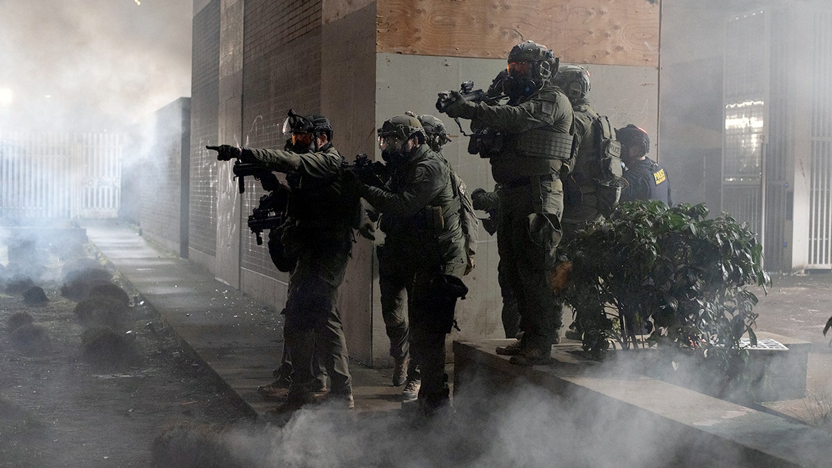 ICE agents deploying measures in Portland, Oregon.