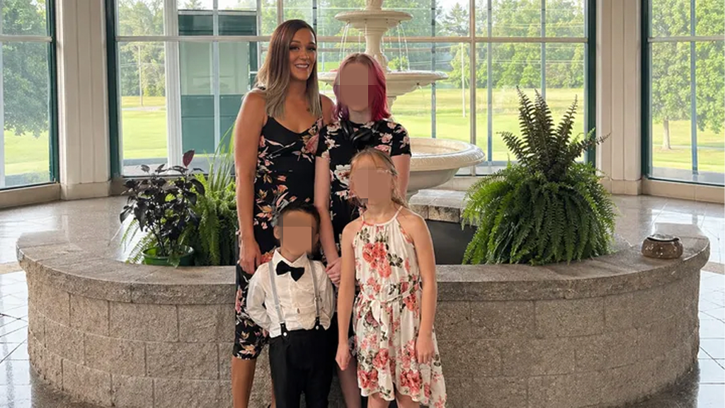 Pennsylvania mother of three fatally shot while allegedly trying to protect woman outside bar: report