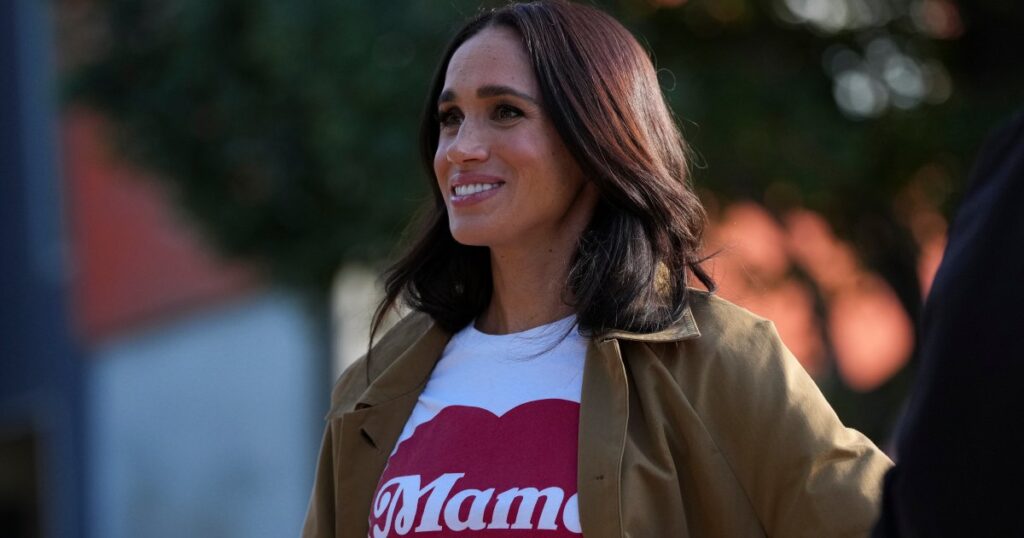 Meghan Markle’s Cool Mom White Sneakers Cost 8 — But We Found a Similar Style for 