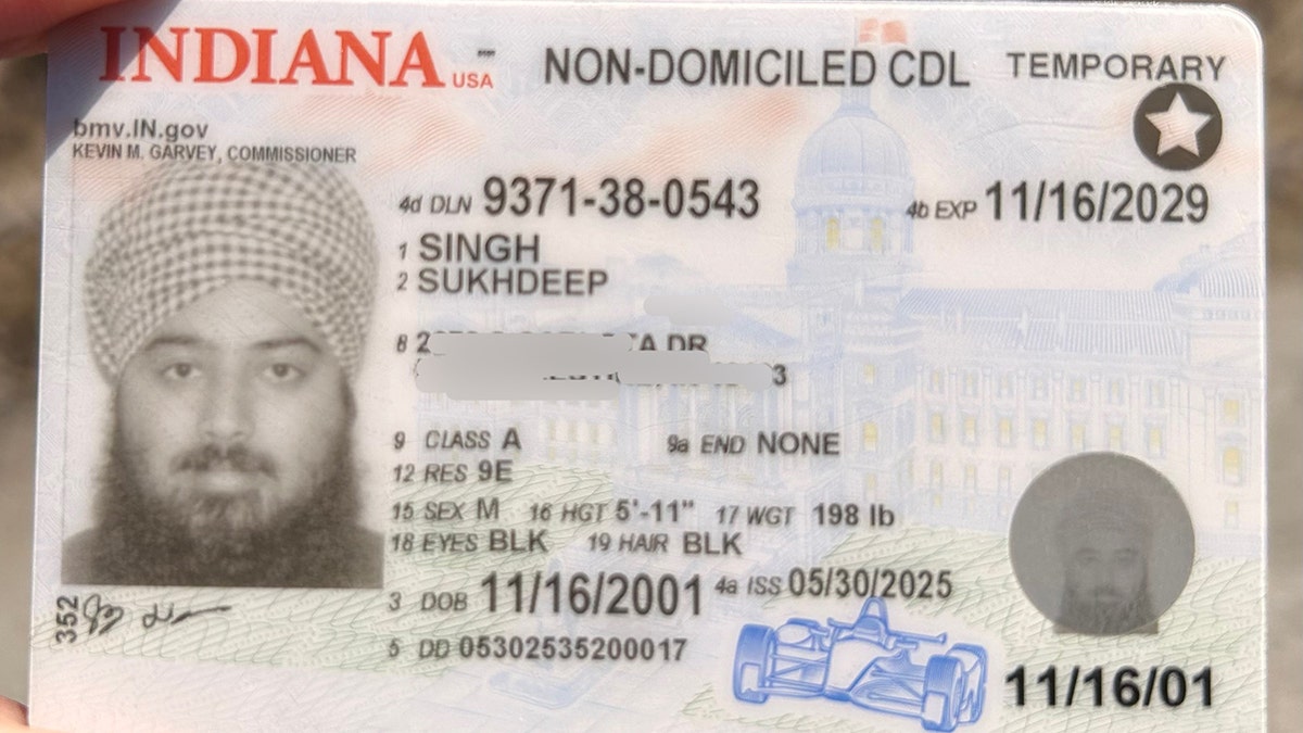 A commercial drivers license showing photo of Singh Sukhdeep
