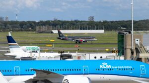 Dutch travel groups launch air tax campaign over flight cost fears