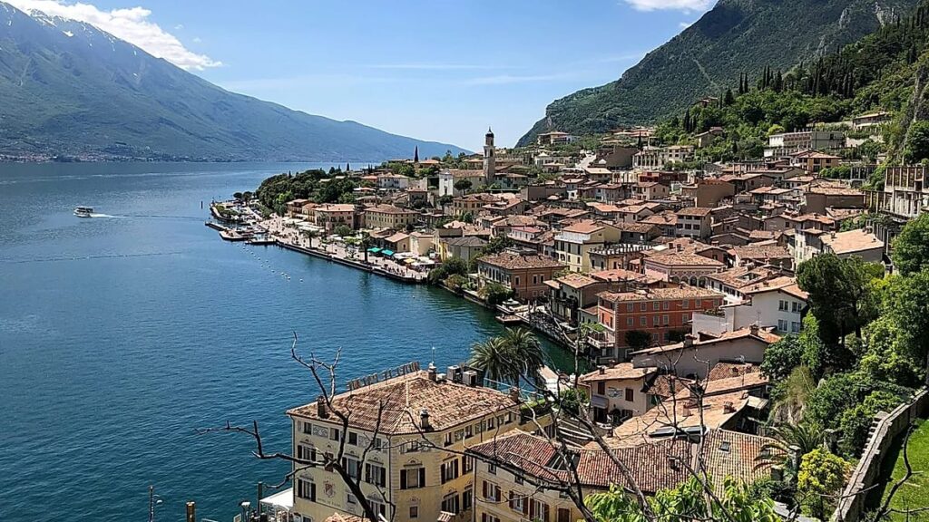 The best holiday destinations for your first loved-up trip