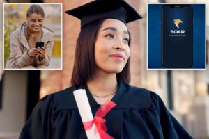 University lets students earn bachelor’s and master’s degrees entirely on their phone