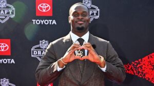 Cardinals’ top pick Jeremiyah Love explains why he plans to never touch his M NFL salary