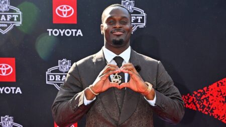 Cardinals’ top pick Jeremiyah Love explains why he plans to never touch his M NFL salary