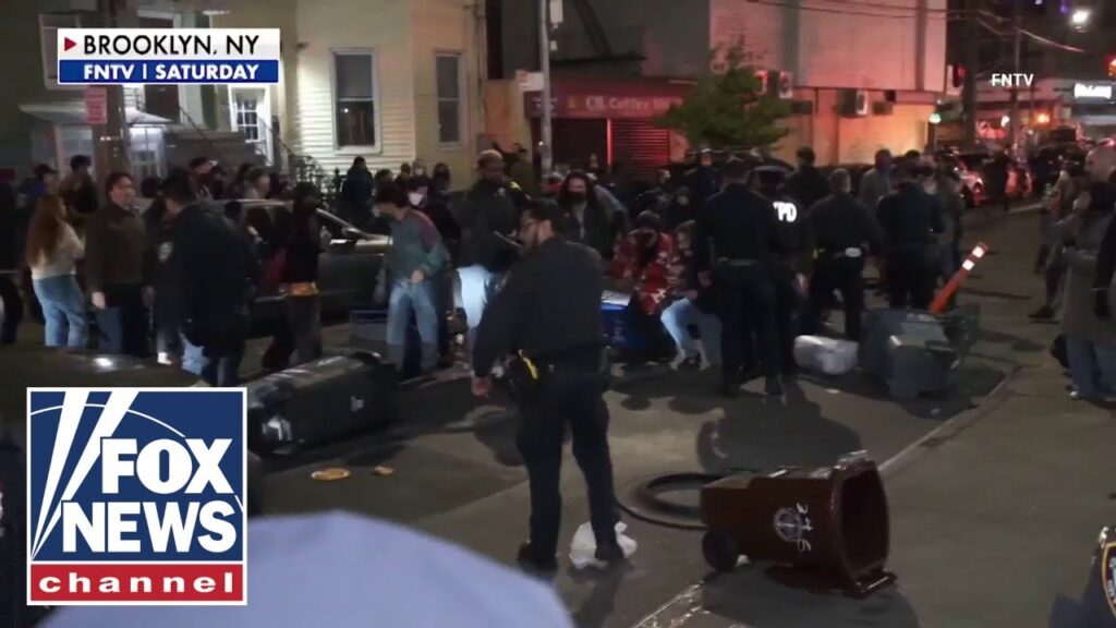 ‘SHAMEFUL’: Anti-ICE protesters MOB hospital, block emergency entrances