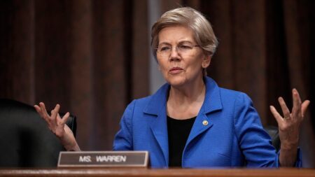 Elizabeth Warren’s Bezos Met Gala jab backfires as critics mercilessly drag ‘un-American’ lawmaker