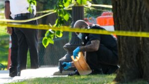 Armed suspect who allegedly shot at Secret Service officers near White House identified as Texas man