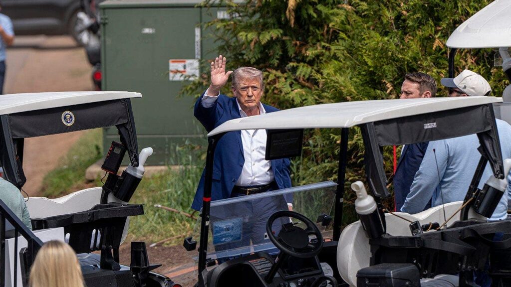 Trump shows up at LIV Golf event at his Virginia course after calling for players to rejoin PGA Tour