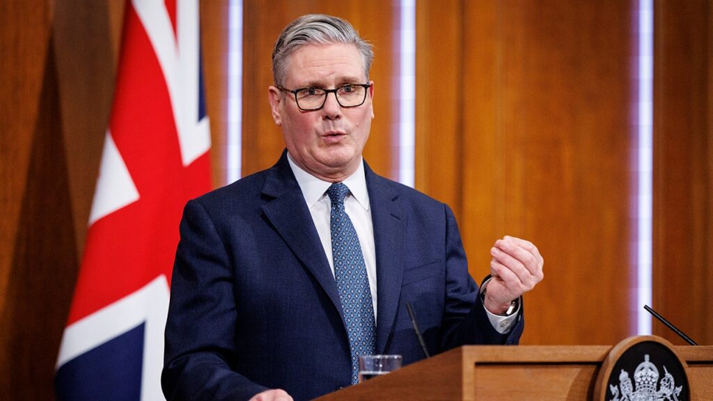 Labour MP puts Cabinet ‘on notice,’ threatens to trigger leadership challenge against Starmer by Monday