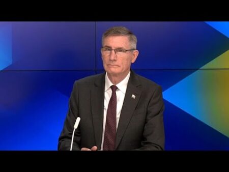 Australia trades ‘constructively’ with China but relies on diverse partnerships, ambassador says Australia trades ‘constructively’ with China but relies on diverse partnerships, ambassador says