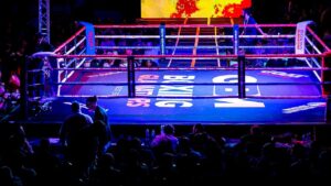Social media reacts to controversial one-punch knockout in boxing match Social media reacts to controversial one-punch knockout in boxing match