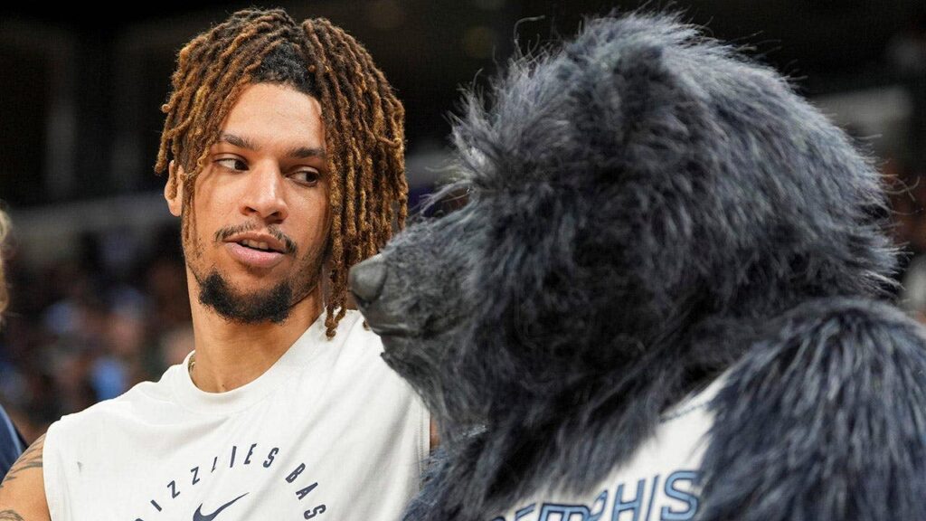 Grizzlies forward Brandon Clarke’s fiancée shares heartbreaking tribute to player after his death Grizzlies forward Brandon Clarke’s fiancée shares heartbreaking tribute to player after his death