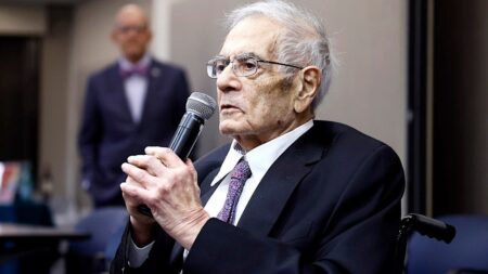 Fmr Dem Rep Barney Frank, sharp-tongued liberal trailblazer, Dodd-Frank co-author dies