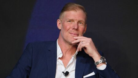 Alexi Lalas doesn’t want to hear about Team USA pressure during home World Cup: ‘Cry me a river’