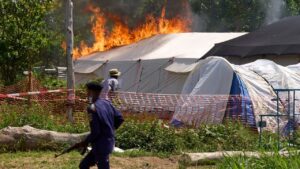 Ebola treatment center set on fire in Congo after residents clash with authorities over victim’s body