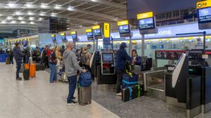 20,000 bags stranded after technical issue at major airport leaves travelers scrambling