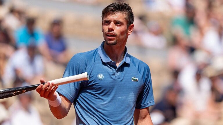 Tennis pro abruptly exits French Open mid-match for emergency bathroom break: ‘I need to go’ Tennis pro abruptly exits French Open mid-match for emergency bathroom break: ‘I need to go’