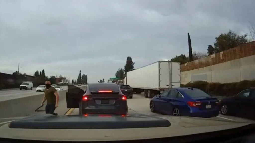 ‘Tesla Road Rage Driver’ sentenced to seven years in prison after attacking mother and daughter in Hawaii ‘Tesla Road Rage Driver’ sentenced to seven years in prison after attacking mother and daughter in Hawaii
