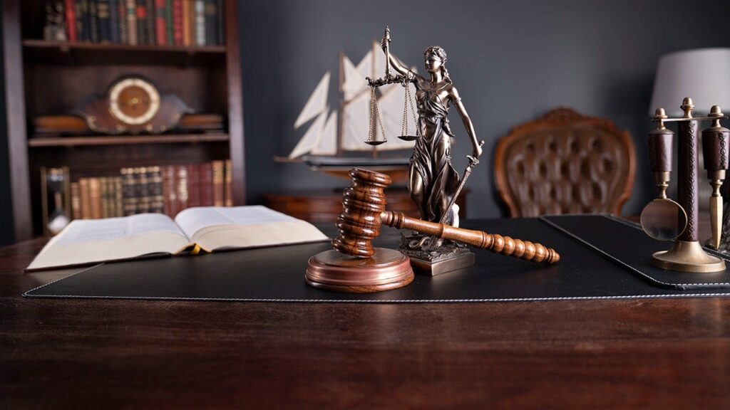 Married federal judge repeatedly had courthouse sex with law enforcement officer, complaint alleges