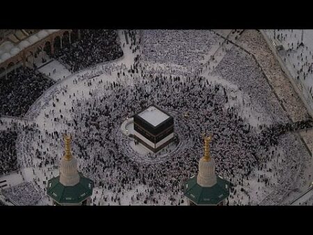 More than 1.5m Muslim pilgrims begin hajj as Iran peace deal hangs in the balance