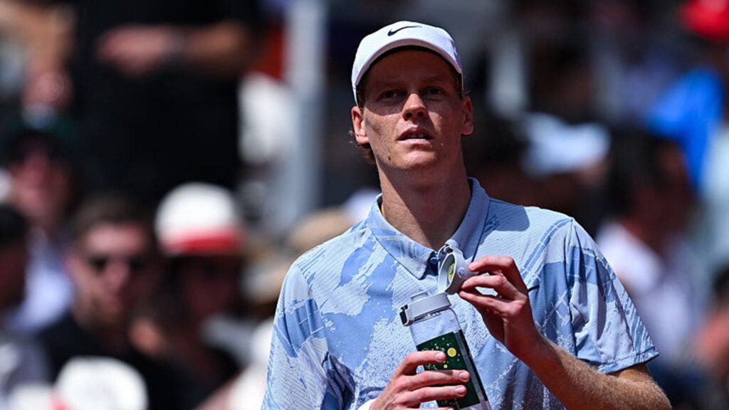 Jannik Sinner’s winning streak ends with stunning loss at French Open after being one game away from victory Jannik Sinner’s winning streak ends with stunning loss at French Open after being one game away from victory