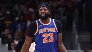 Mitchell Robinson’s broken right pinky puts Knicks’ NBA Finals rotation in jeopardy ahead of Game 1: reports