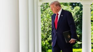 US responds to reports that an American aircraft was shot down in Iran and more top headlines
