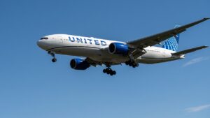 United flight from Chicago makes emergency landing after passenger’s ‘multiple attempts’ to breach cockpit