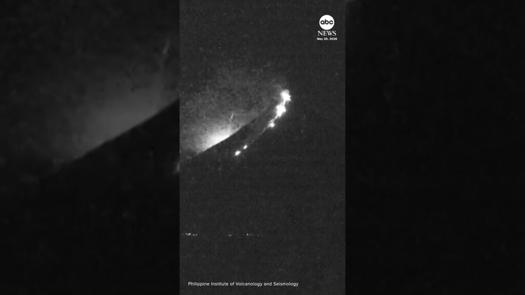Meteor lights up sky near erupting volcano in the Philippines