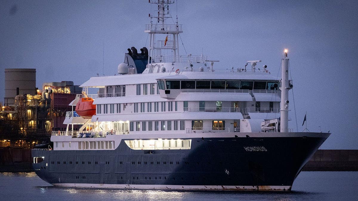 The HV Hondius ship approaching the Port of Granadilla in Tenerife