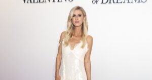 Nicky Hilton’s Pastel Bag Makes Any Outfit Appear 10x More Rich — Copy the Look for Nicky Hilton’s Pastel Bag Makes Any Outfit Appear 10x More Rich — Copy the Look for
