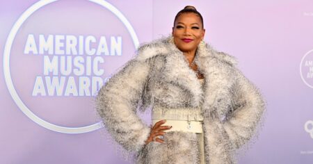 Host Queen Latifah Reflects on Her Career in Her American Music Awards 2026 Opening Monologue