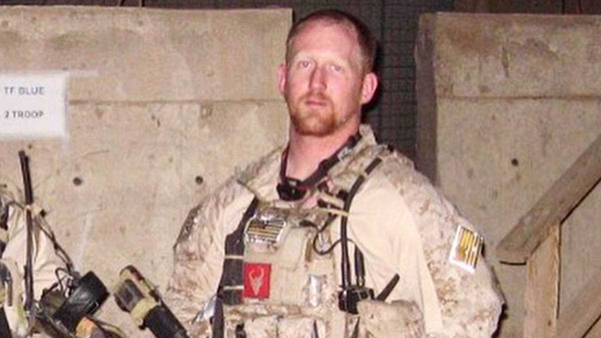Rob O'Neill posing for a portrait