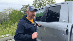 WATCH: Platner doesn’t apologize to Purple Heart recipient, voters when confronted on post mocking soldier