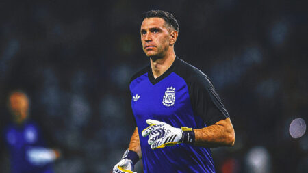 2026 World Cup Golden Glove Odds: Emiliano Martínez Favored to Repeat